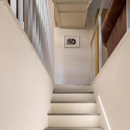 Apartamento Modern & Stylish Loft - 2 Min From Station