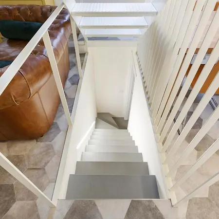 Apartamento Modern & Stylish Loft - 2 Min From Station *