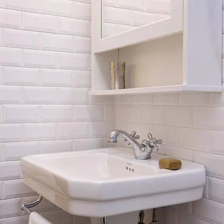 Lejlighed Modern & Stylish Loft - 2 Min From Station